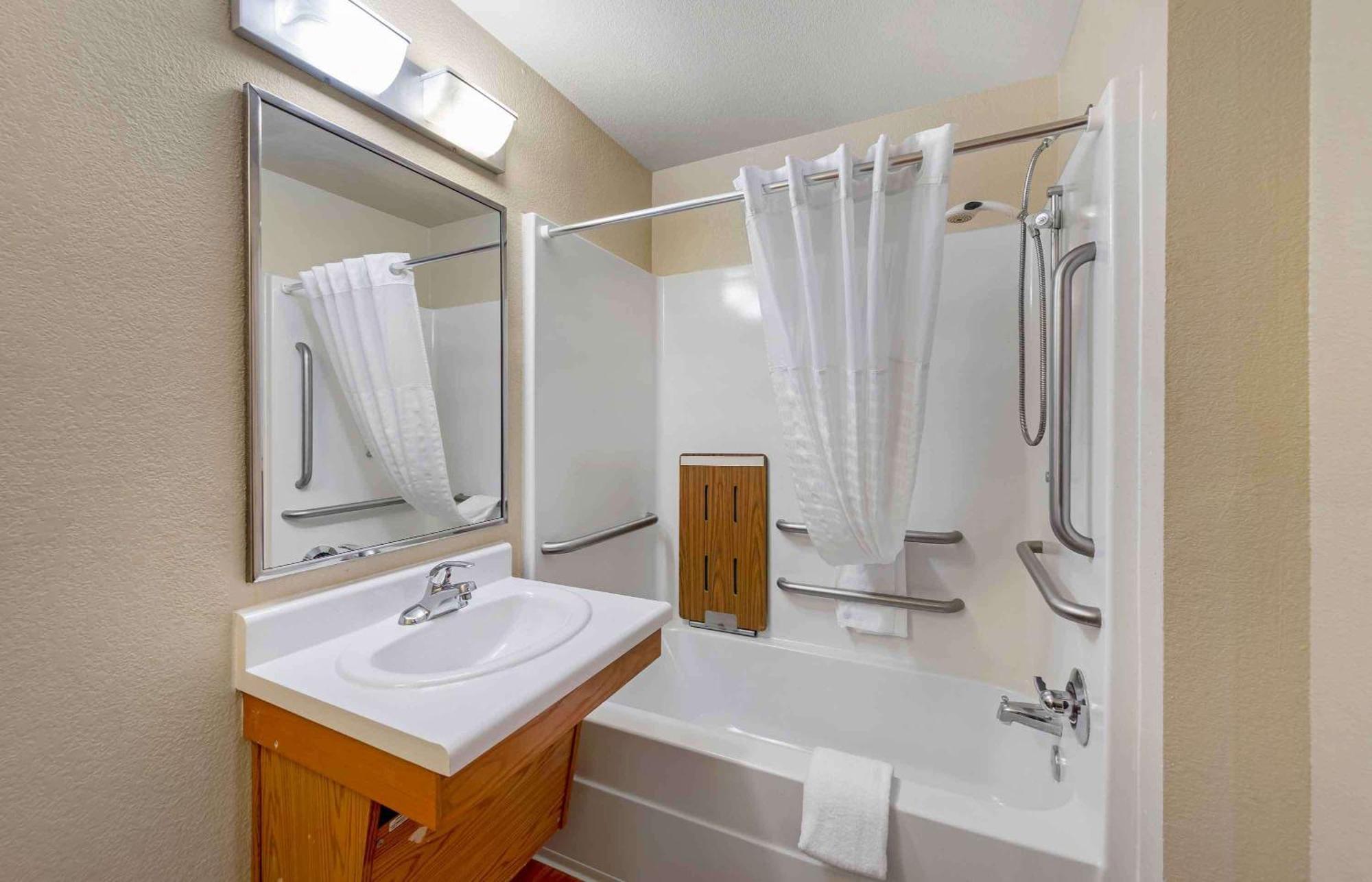 Extended Stay America Select Suites - Jackson - South Byram Экстерьер фото